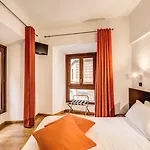 Abruzzi Hotel